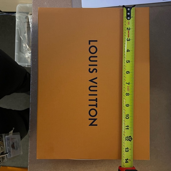 Louis Vuitton Signature Orange Box - Picture 2 of 4